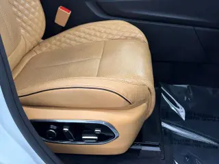 Jeep Grand Cherokee 2022 4x4 Summit 4dr SUV (midyear release)
