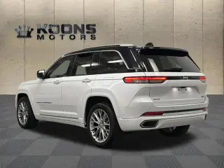 Jeep Grand Cherokee 2022 4x4 Summit 4dr SUV (midyear release)