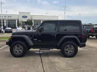 Jeep Wrangler 2024 4x4 Sport 2dr SUV