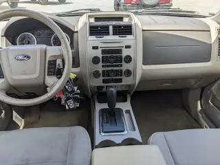 Ford Escape 2011 XLT 4dr SUV