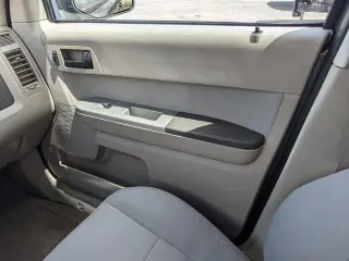 Ford Escape 2011 XLT 4dr SUV