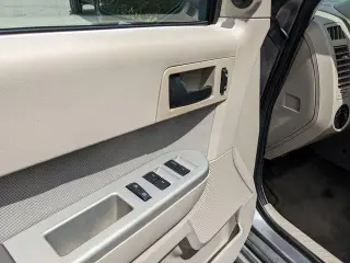 Ford Escape 2011 XLT 4dr SUV