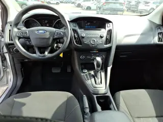 Ford Focus 2015 SE 4dr Hatchback