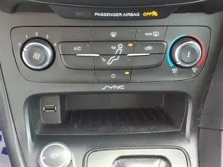 Ford Focus 2015 SE 4dr Hatchback