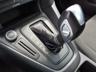 Ford Focus 2015 SE 4dr Hatchback