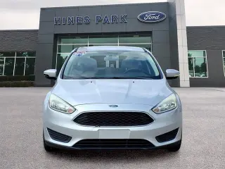 Ford Focus 2015 SE 4dr Hatchback