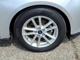 Ford Focus 2015 SE 4dr Hatchback