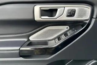 Ford Explorer 2023 AWD Platinum 4dr SUV