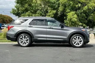 Ford Explorer 2023 AWD Platinum 4dr SUV