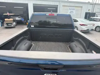 Ram 1500 2023 4x4 Big Horn 4dr Crew Cab 5.6 ft. SB Pickup