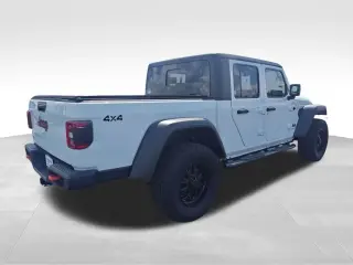 Jeep Gladiator 2023 4x4 Mojave 4dr Crew Cab 5.0 ft. SB