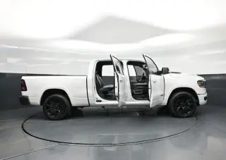 Ram 1500 2022 4x4 Laramie 4dr Crew Cab 6.4 ft. SB Pickup