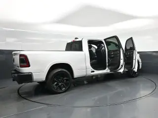 Ram 1500 2022 4x4 Laramie 4dr Crew Cab 6.4 ft. SB Pickup