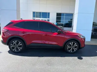 Ford Escape 2022 SE 4dr SUV