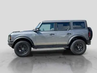 Ford Bronco 2023 4x4 Base Advanced 4dr SUV