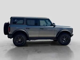 Ford Bronco 2023 4x4 Base Advanced 4dr SUV
