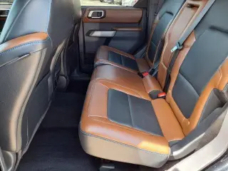 Ford Bronco 2021 4x4 Outer Banks 4dr SUV