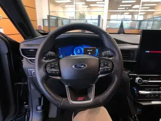 Ford Explorer 2023 AWD ST 4dr SUV