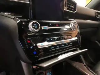 Ford Explorer 2023 AWD ST 4dr SUV