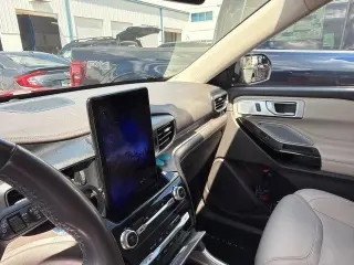 Ford Explorer 2023 AWD Platinum 4dr SUV