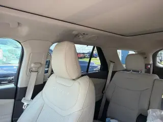 Ford Explorer 2023 AWD Platinum 4dr SUV