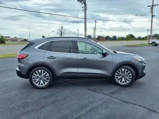 Ford Escape Hybrid 2021 Titanium 4dr SUV