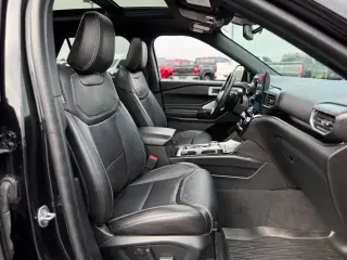 Ford Explorer 2023 AWD ST 4dr SUV
