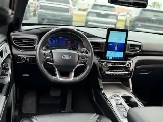 Ford Explorer 2023 AWD ST 4dr SUV