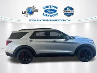 Ford Explorer 2023 AWD ST 4dr SUV