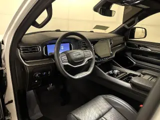Jeep Wagoneer 2024 4x2 Series II 4dr SUV