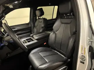 Jeep Wagoneer 2024 4x2 Series II 4dr SUV