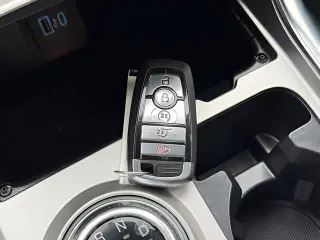 Ford Explorer 2023 AWD XLT 4dr SUV