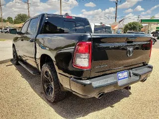 Ram 1500 2022 4x2 Big Horn 4dr Crew Cab 5.6 ft. SB Pickup