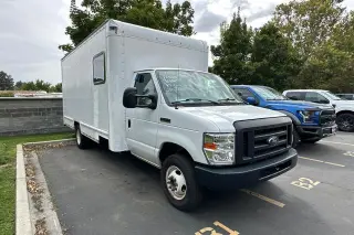 Ford E-Series 2022 E-350 SD 2dr 138 in. WB SRW Cutaway Chassis