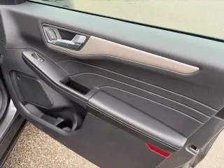 Ford Escape 2022 SEL 4dr SUV