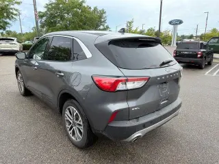 Ford Escape 2022 SEL 4dr SUV