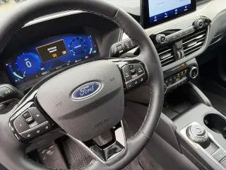 Ford Escape 2022 SEL 4dr SUV