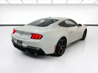 Ford Mustang 2024 EcoBoost 2dr Fastback