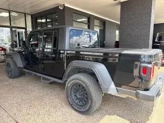 Jeep Gladiator 2020 4x4 Sport 4dr Crew Cab 5.0 ft. SB