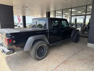 Jeep Gladiator 2020 4x4 Sport 4dr Crew Cab 5.0 ft. SB