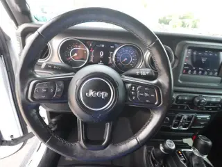 Jeep Gladiator 2022 4x4 Sport 4dr Crew Cab 5.0 ft. SB