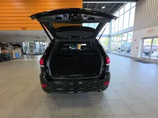 Jeep Grand Cherokee 2018 4x4 Laredo 4dr SUV