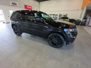 Jeep Grand Cherokee 2018 4x4 Laredo 4dr SUV