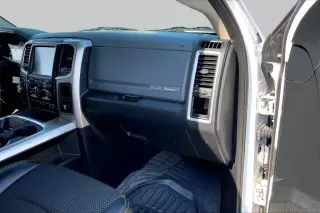 Ram 1500 2017 4x4 SLT 4dr Crew Cab 5.5 ft. SB Pickup