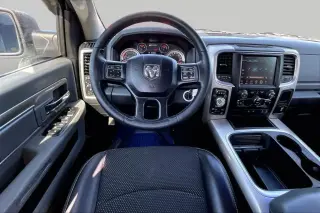 Ram 1500 2017 4x4 SLT 4dr Crew Cab 5.5 ft. SB Pickup