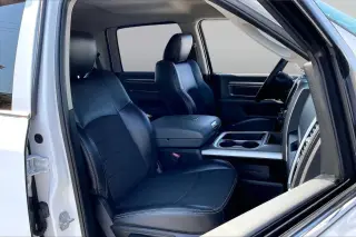 Ram 1500 2017 4x4 SLT 4dr Crew Cab 5.5 ft. SB Pickup