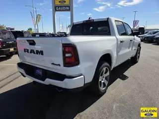 Ram 1500 2025 4x4 Tradesman 4dr Crew Cab 5.6 ft. SB Pickup