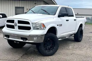 Ram 1500 2016 4x4 SLT 4dr Crew Cab 5.5 ft. SB Pickup
