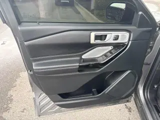 Ford Explorer 2023 AWD ST 4dr SUV