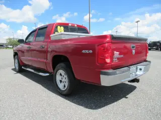 Dodge Dakota 2008 SLT 4dr Crew Cab 4WD SB